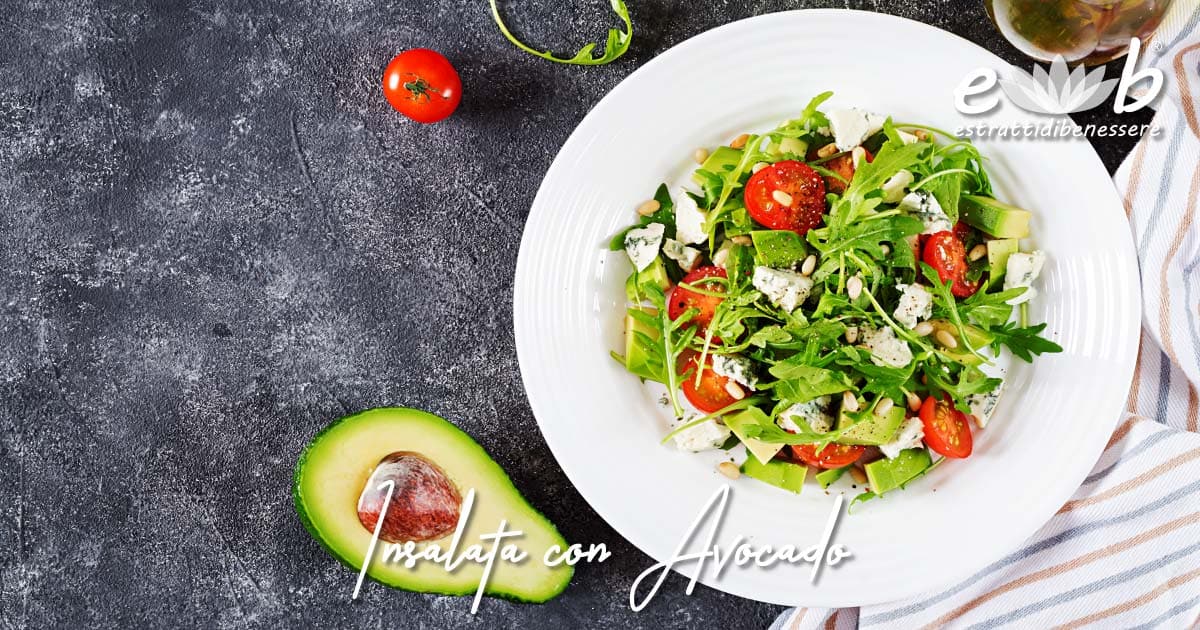 insalata con avocado feta pomodorini olio extravergine di oliva